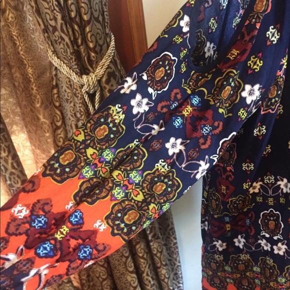 Lily star cold shoulder top - Picture 6 of 8